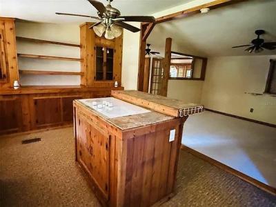 Photo 3 of 12 of home located at 9690 Southeast 38 Court Belleview, FL 34420