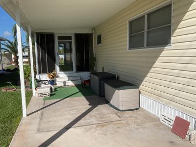 Photo 3 of 4 of home located at 3901 Bahia Vista St. #720 Sarasota, FL 34232
