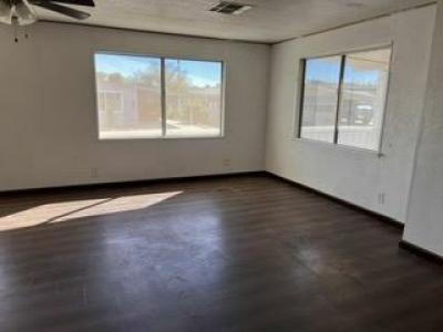 Photo 4 of 20 of home located at 2501 W Wickenburg Way Sp Lot 136 Wickenburg, AZ 85390