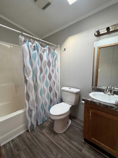 Photo 4 of 12 of home located at 26709 Laramie Flat Rock, MI 48134