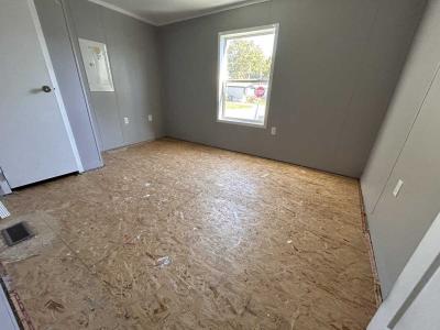 Photo 5 of 7 of home located at 1237 N Us 27 #1B Portland, IN 47371