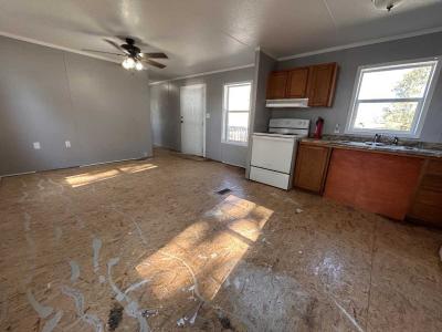 Photo 2 of 7 of home located at 1237 N Us 27 #1B Portland, IN 47371