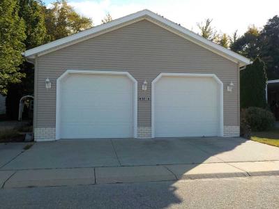 Photo 2 of 13 of home located at 6148 South Branch Lane Kimball, MI 48074