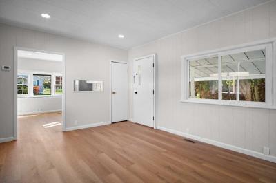 Photo 4 of 14 of home located at 46 Orchard St Unit 1 Newton, NJ 07860