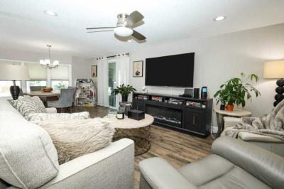 Photo 4 of 8 of home located at 359 Casa Grande Winter Springs, FL 32708