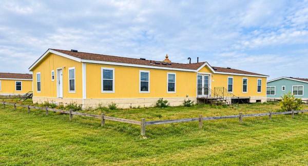 Photo 1 of 2 of home located at Fairfield Fairfield, IA 52556
