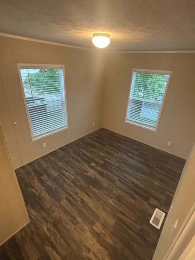 Photo 3 of 11 of home located at 259 Silver Fox Crossing Collinsville, IL 62234