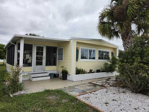 Photo 1 of 2 of home located at 570 57th Ave W #15 Bradenton, FL 34207