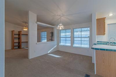 Photo 5 of 31 of home located at 164 Codyerin Dr. Henderson, NV 89147
