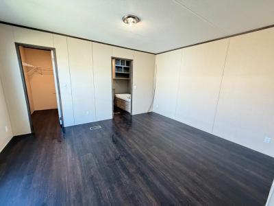 Photo 5 of 12 of home located at 130 Finch Lane Brookshire, TX 77423