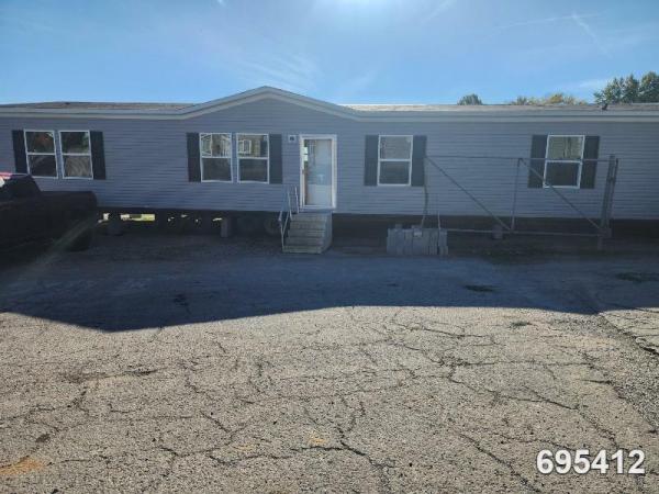 Photo 1 of 2 of home located at D & D Transport Inc. 3715 Lexington Rd Richmond, KY 40475