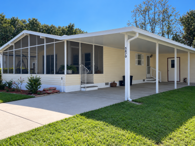 Photo 4 of 17 of home located at 5470 SW 57th Pl. Ocala, FL 34474