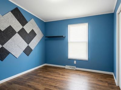 Photo 4 of 5 of home located at 6915 Kensington Drive East Fort Wayne, IN 46818