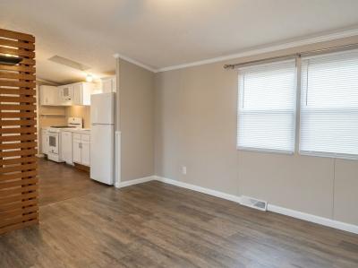 Photo 5 of 5 of home located at 6915 Kensington Drive East Fort Wayne, IN 46818