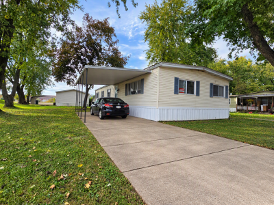 Photo 1 of 19 of home located at 11015 Pomona Street Miamisburg, OH 45342