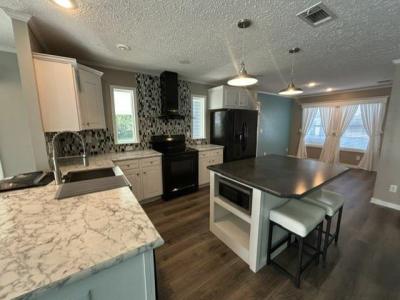 Photo 3 of 15 of home located at 129 Millwood Road Leesburg, FL 34788