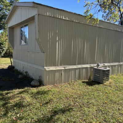 Photo 4 of 11 of home located at 27 Crestwood Drive #0001 Middletown, IN 47356