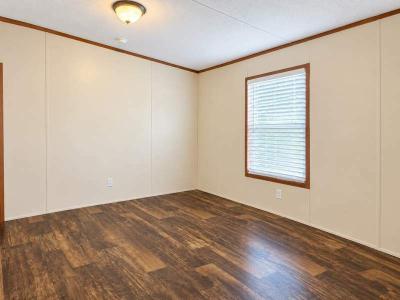 Photo 5 of 10 of home located at 289 Grove Ln New Braunfels, TX 78130