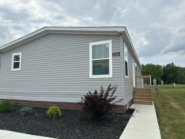 Photo 1 of 2 of home located at 3592 Winsford Drive Jackson, MI 49201