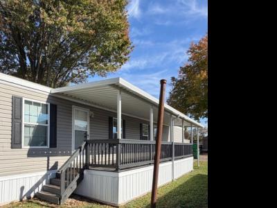 Photo 4 of 14 of home located at 304 Wilma Avenue #23 Louisville, KY 40229