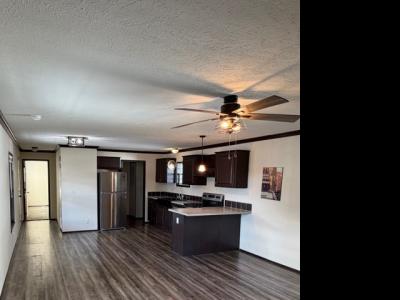 Photo 5 of 14 of home located at 304 Wilma Avenue #23 Louisville, KY 40229
