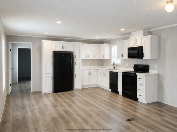 Photo 1 of 2 of home located at 1707 E Blanchard Ave #044 Hutchinson, Ks 67501 Hutchinson, KS 67501