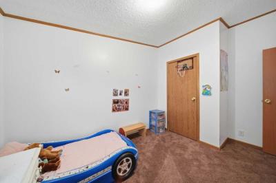 Photo 5 of 30 of home located at 1559 Briarwood Drive Adrian, MI 49221