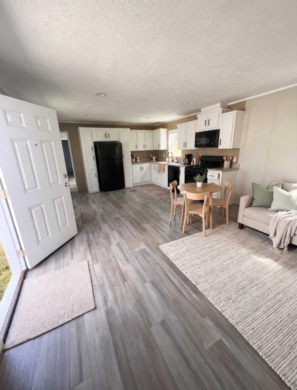 Photo 1 of 2 of home located at 3504 S Heatherwood Ln Bloomington, IN 47403 Bloomington, IN 47403