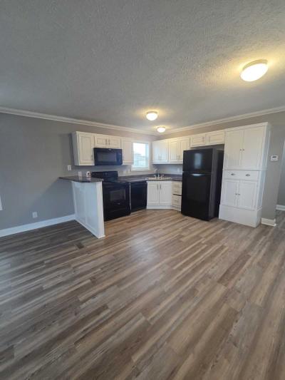 Photo 4 of 16 of home located at 8813 NE 106th Pl. #124 Kansas City, MO 64157