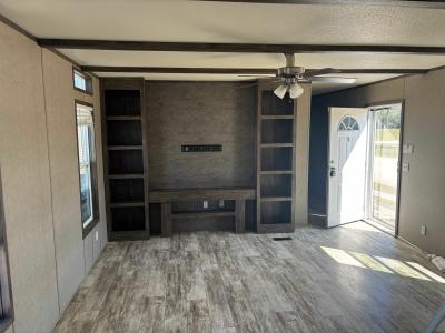 Photo 3 of 9 of home located at 14258 Airline Highway Gonzales, LA 70737
