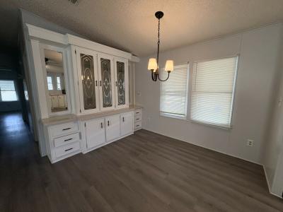 Photo 5 of 10 of home located at 152 Winterdale Dr. N Lake Alfred, FL 33850