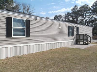 Photo 5 of 16 of home located at 3941 Charleston Highway #146 West Columbia, SC 29172