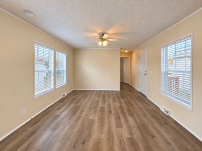 Photo 2 of 24 of home located at 2345 Oakgrove Drive #48 Fenton, MI 48430