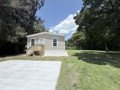 Photo 1 of 7 of home located at 4533 SE 23rd Ct. Okeechobee, FL 34974