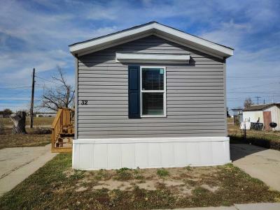 Photo 2 of 17 of home located at 32 South St Gering, NE 69341