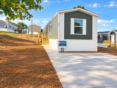 Mobile Home at 131 Hubert Dr Dickson, TN 37055