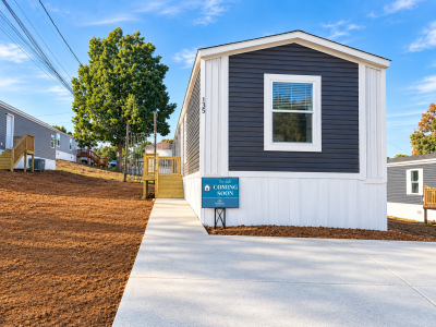 Mobile Home at 135 Hubert Drive Dickson, TN 37055