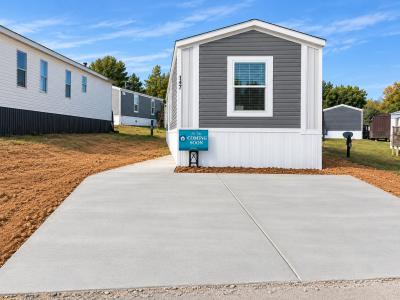 Mobile Home at 147 Hubert Drive Dickson, TN 37055