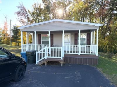 Photo 3 of 6 of home located at 21 Lyle Circle York, PA 17402