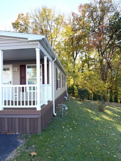 Photo 4 of 6 of home located at 21 Lyle Circle York, PA 17402