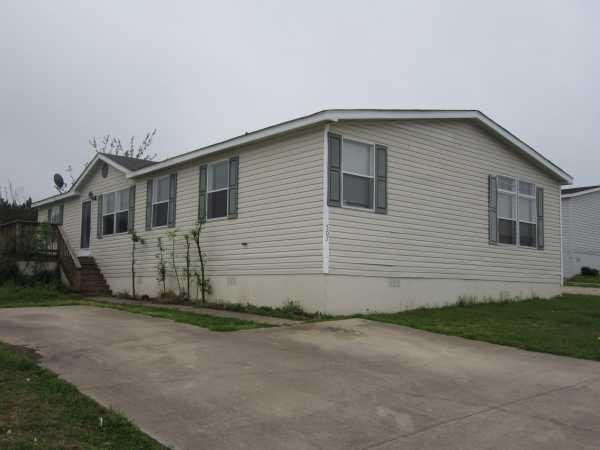 2002 HBOS Manufacturing Mobile Home For Sale