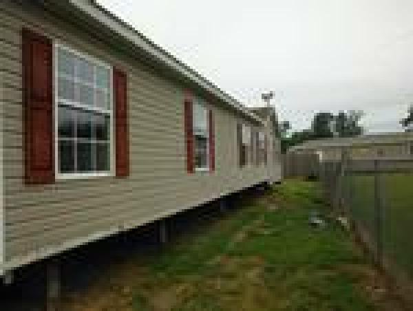 2005 ES215 Mobile Home For Sale