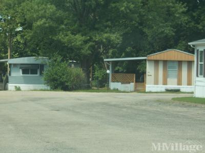 Photo 2 of 17 of park located at 24150 Veterans Road Morton, IL 61550