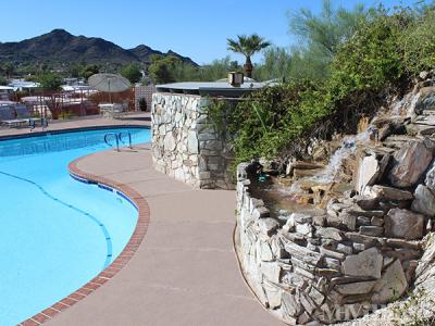 Holiday Spa Mobile Home Park in Phoenix, AZ | MHVillage