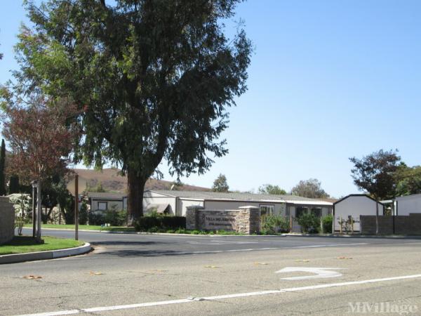 Villa Del Arroyo Mobile Home Park in Moorpark, CA | MHVillage