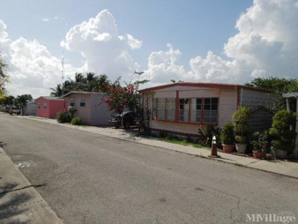 Courtly Manor Mobile Home Park Mobile Home Park in Hialeah Gardens FL