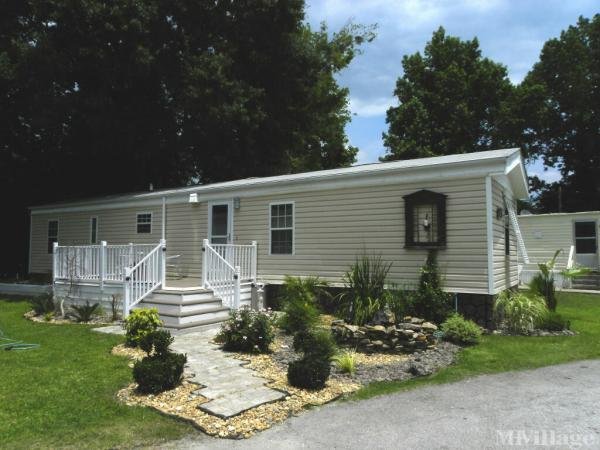Photo of Sherwood Mobile Home Park, Midway Park NC