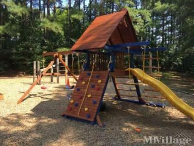 Photo 4 of 9 of park located at 2054 Appling Circle Sugar Hill, GA 30518