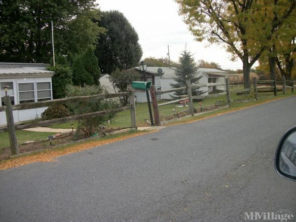 Photo 1 of 2 of park located at 1342 Richmond Rd Fleetwood, PA 19522