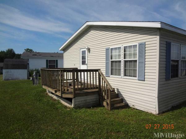 Leonard Gardens Mobile Home Park in Grand Rapids, MI | MHVillage